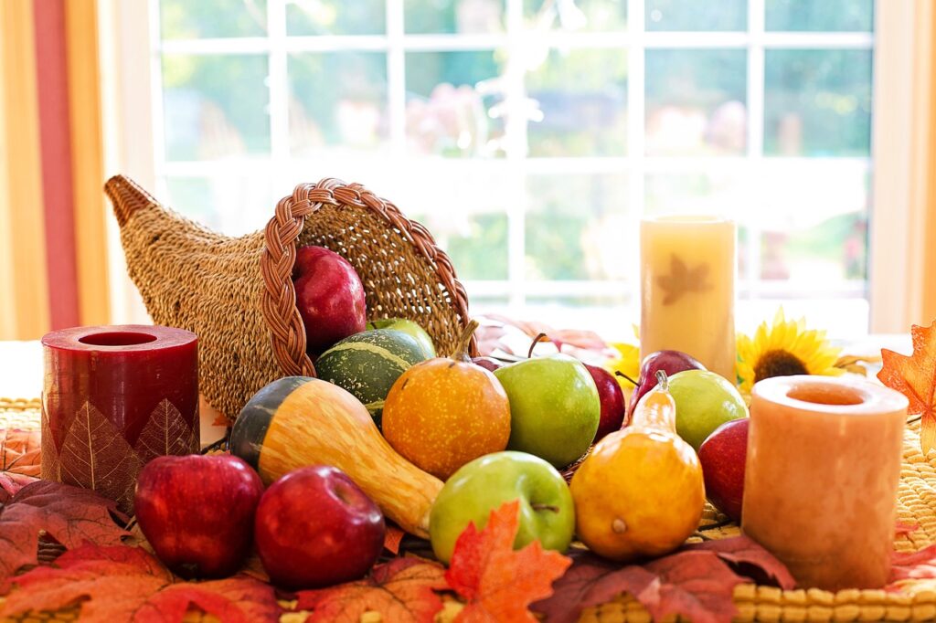 thanksgiving, cornucopia, fruit-3719247.jpg